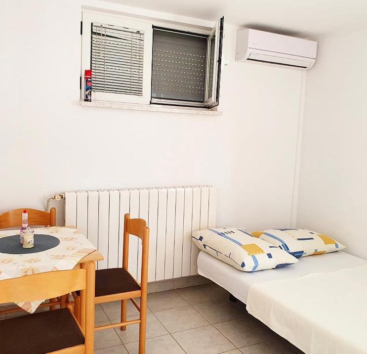 Guesthouse Pejo Пореч Экстерьер фото