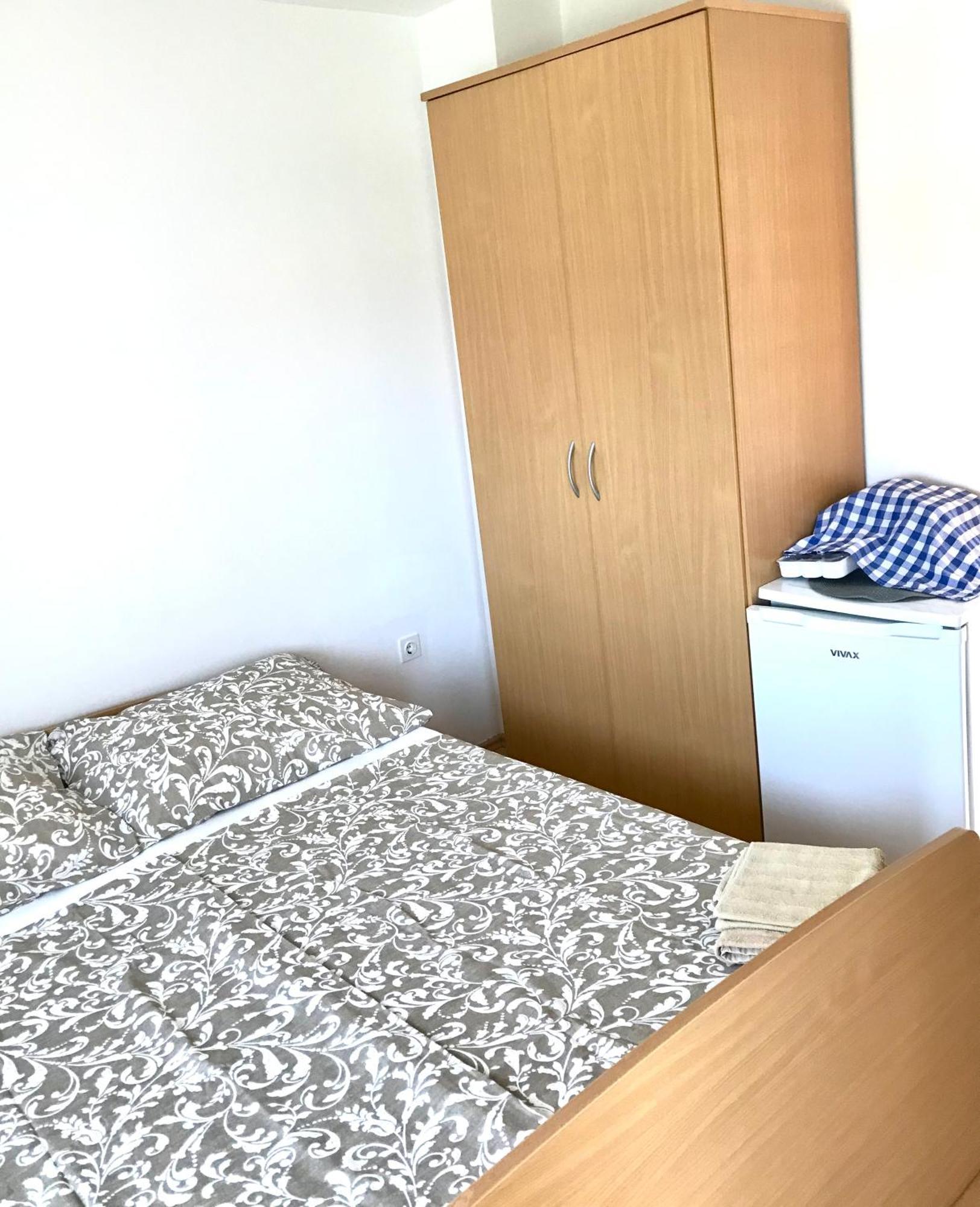 Guesthouse Pejo Пореч Экстерьер фото