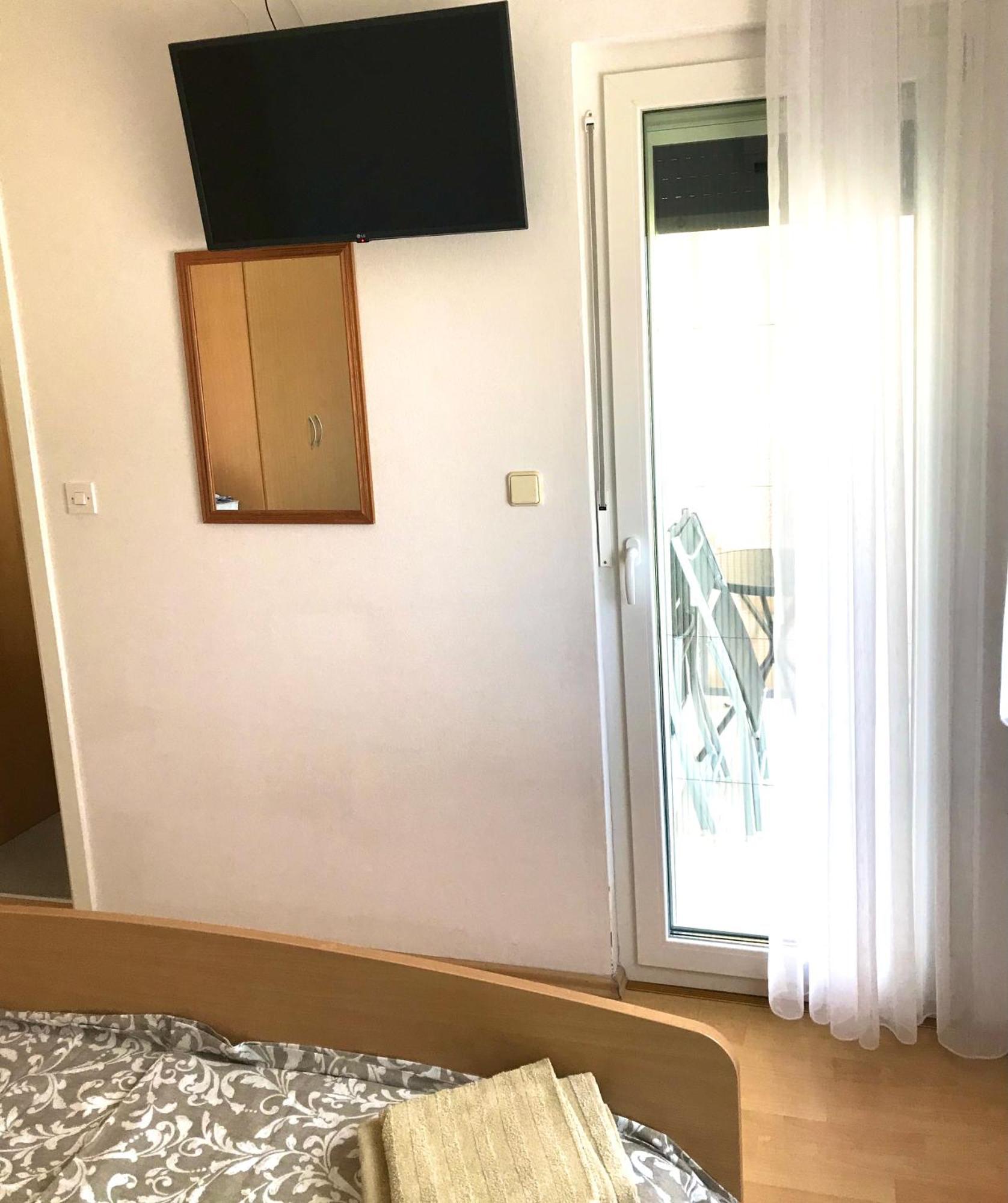 Guesthouse Pejo Пореч Экстерьер фото
