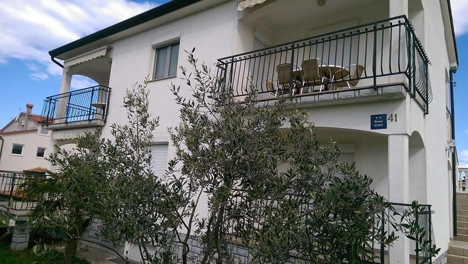 Guesthouse Pejo Пореч Экстерьер фото