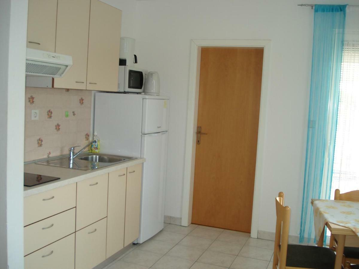Guesthouse Pejo Пореч Экстерьер фото